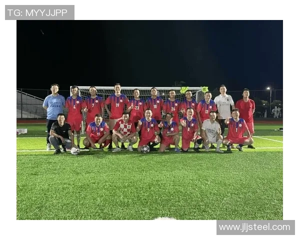 足球明星球员聚乐盛宴展现激情与荣耀的精彩瞬间